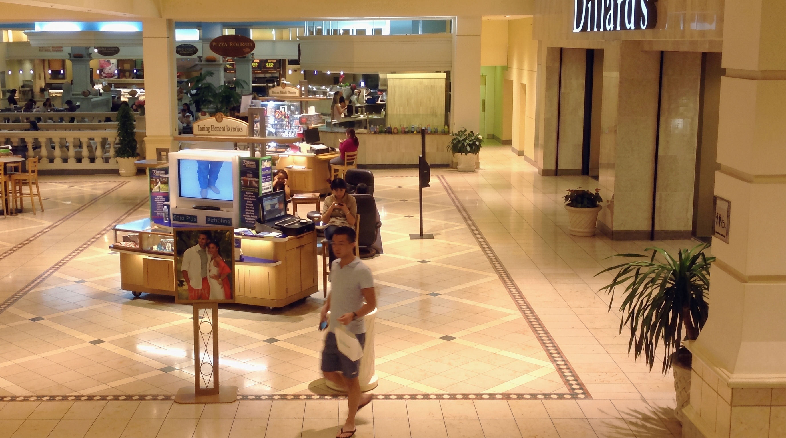 Galleria Mall Kiosk